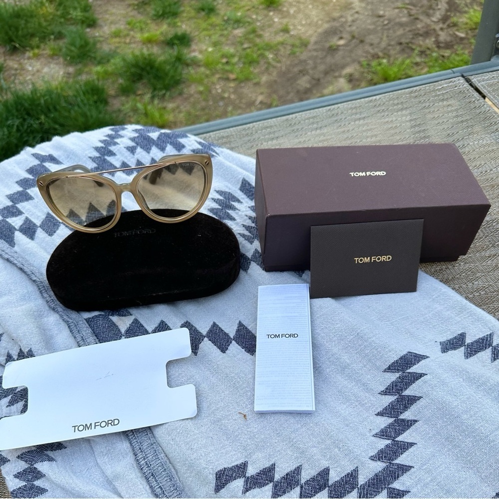 Tom Ford Edita Sunglasses TF384 58mm cat eye gray gradient yellow grey - Picture 9 of 16